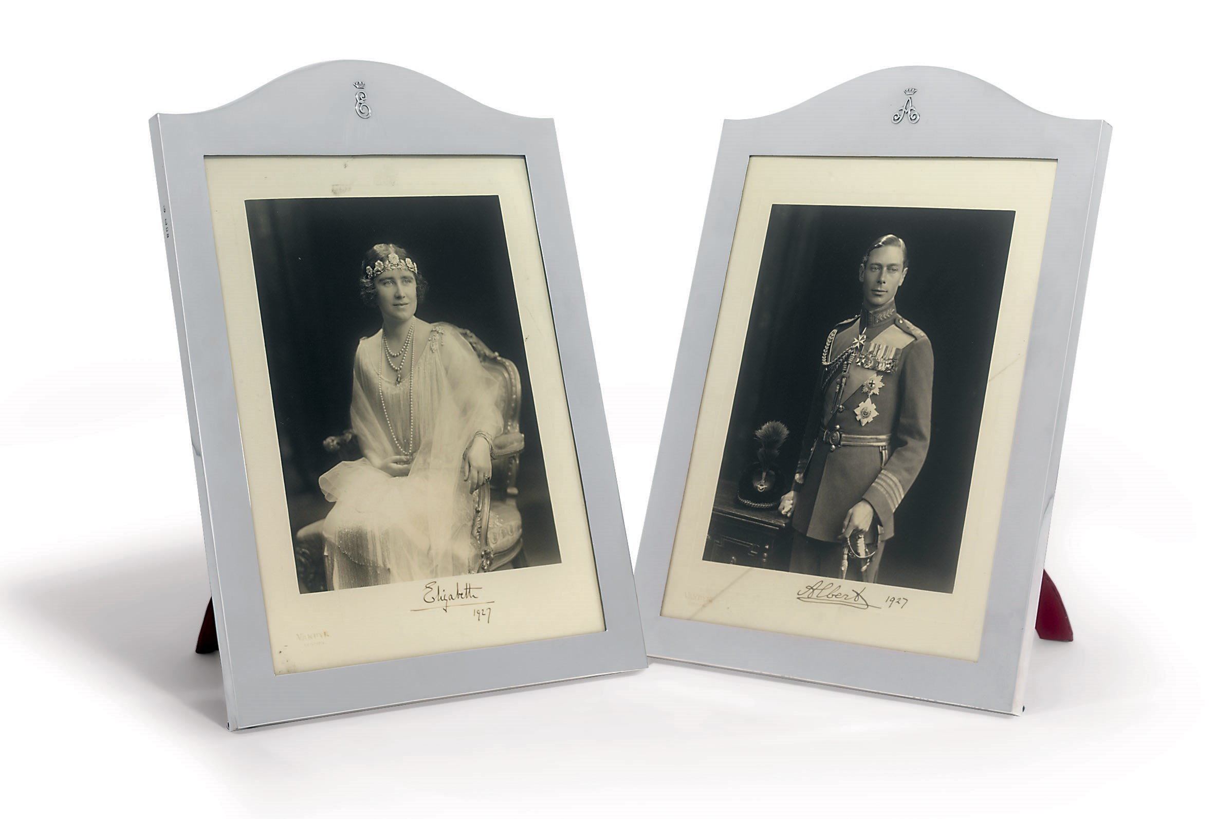 A PAIR OF GEORGE V SILVER PHOTOGRAPH-FRAME WITH SIGNED ROYAL PHOTOGRAPHS