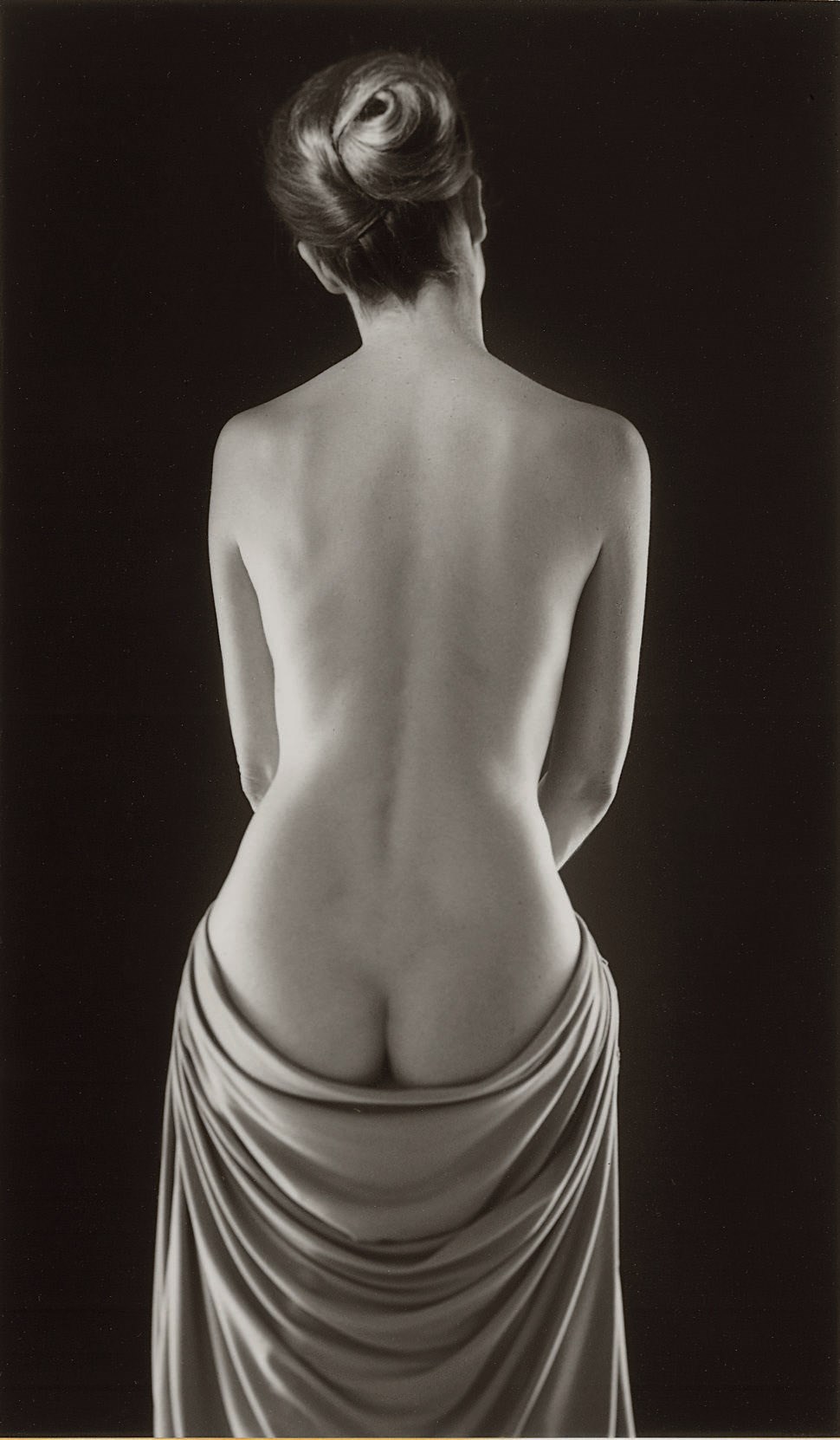 RUTH BERNHARD (1905-2006)