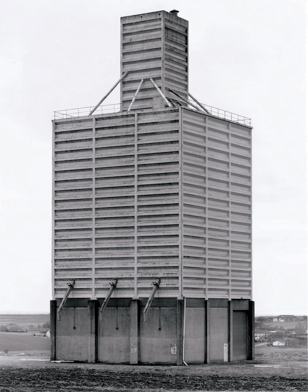 BERND & HILLA BECHER (1931-2007 & B. 1934)