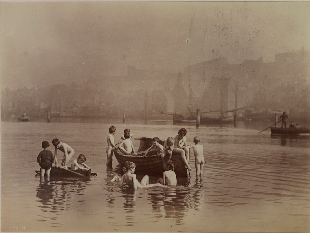 FRANK MEADOW SUTCLIFFE (1853-1941)