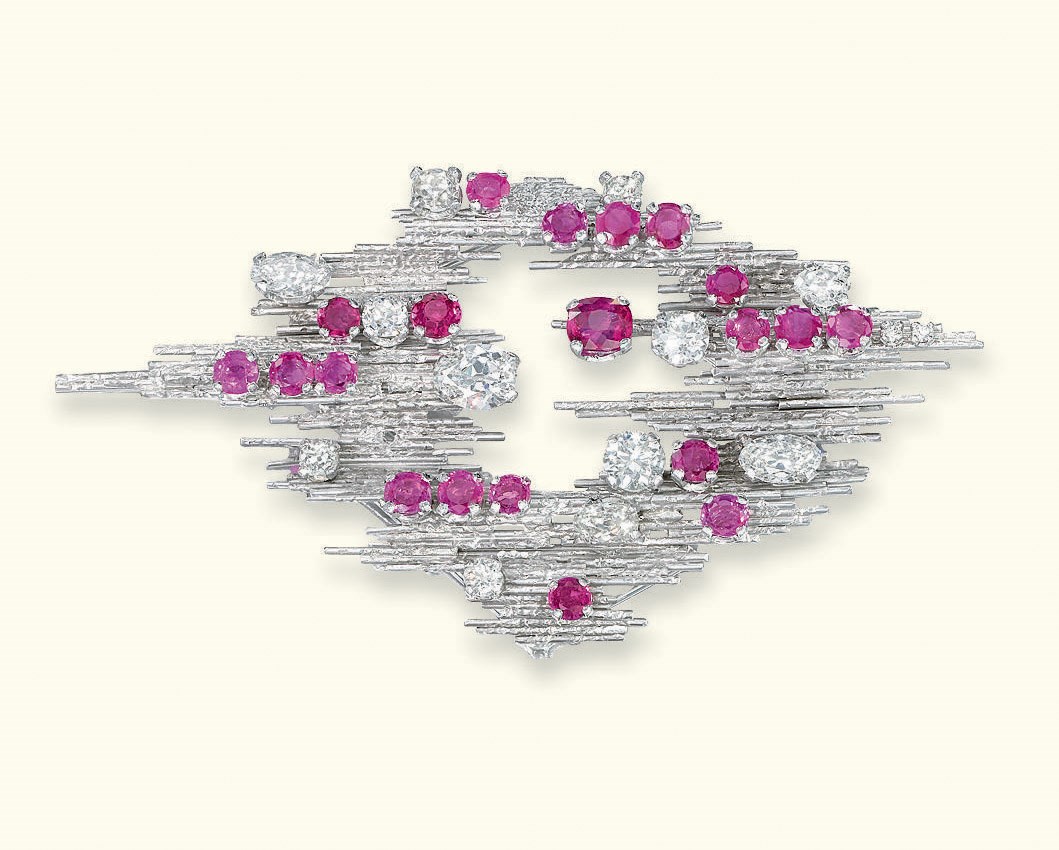 A RUBY AND DIAMOND BROOCH/PENDANT, BY GRIMA