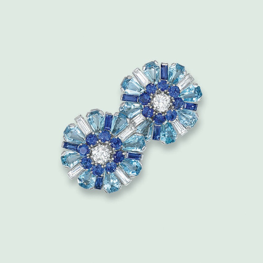 A SAPPHIRE, AQUAMARINE AND DIAMOND BROOCH
