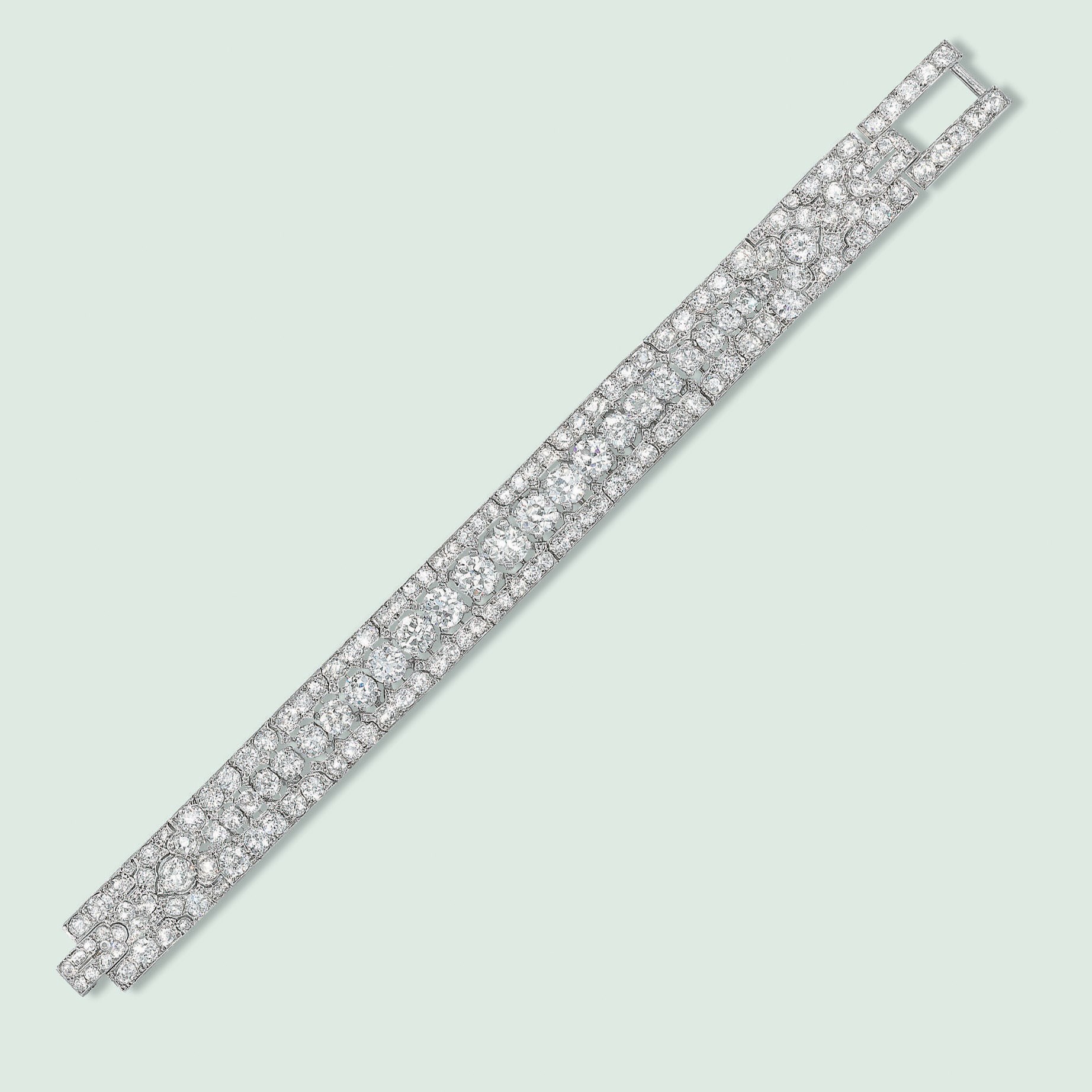 AN ART DECO DIAMOND BRACELET, BY CARTIER