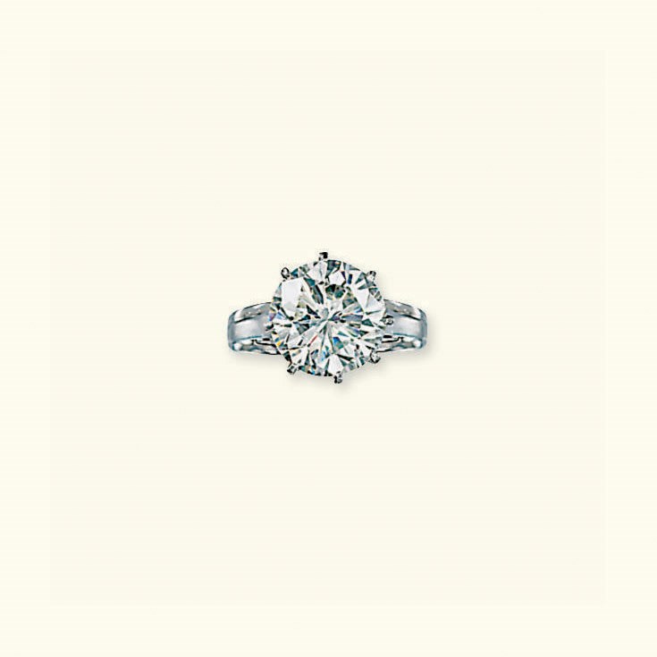 A DIAMOND SINGLE-STONE RING