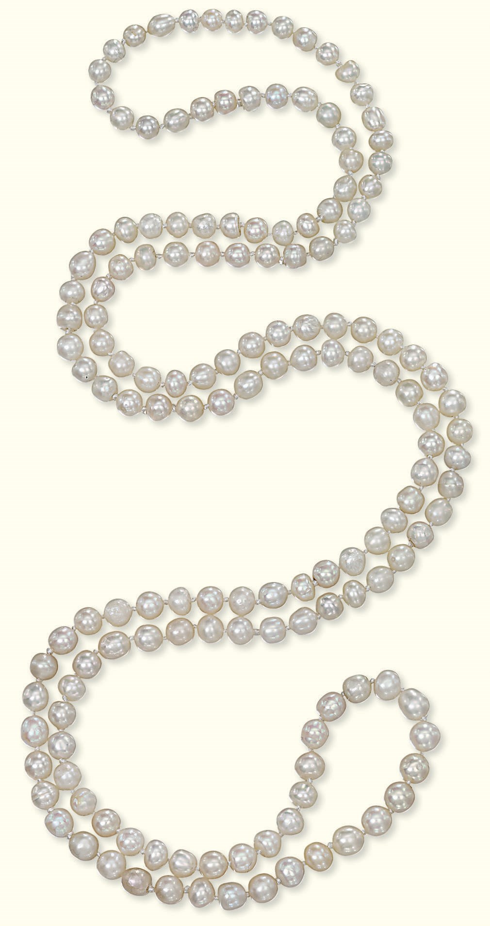A NATURAL PEARL NECKLACE