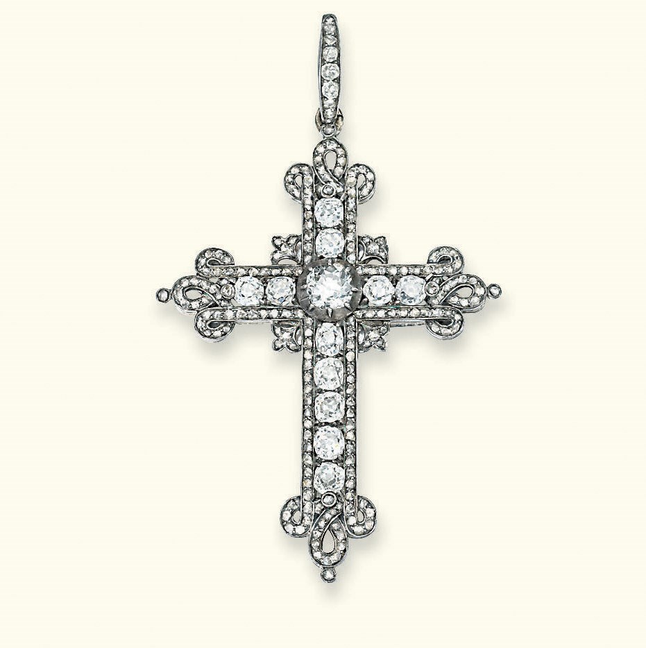 AN ANTIQUE DIAMOND CROSS