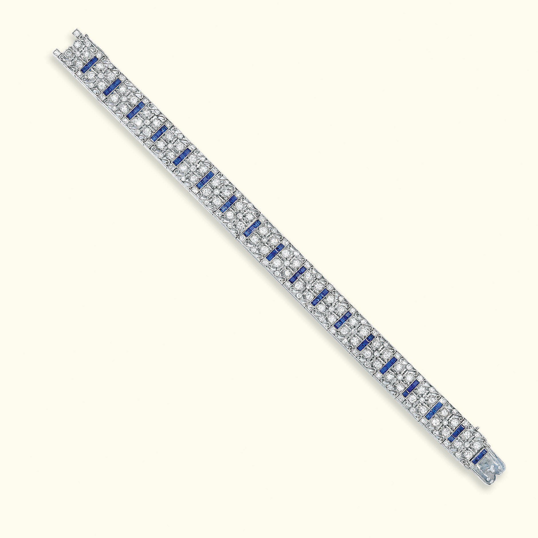 AN ART DECO SAPPHIRE AND DIAMOND BRACELET