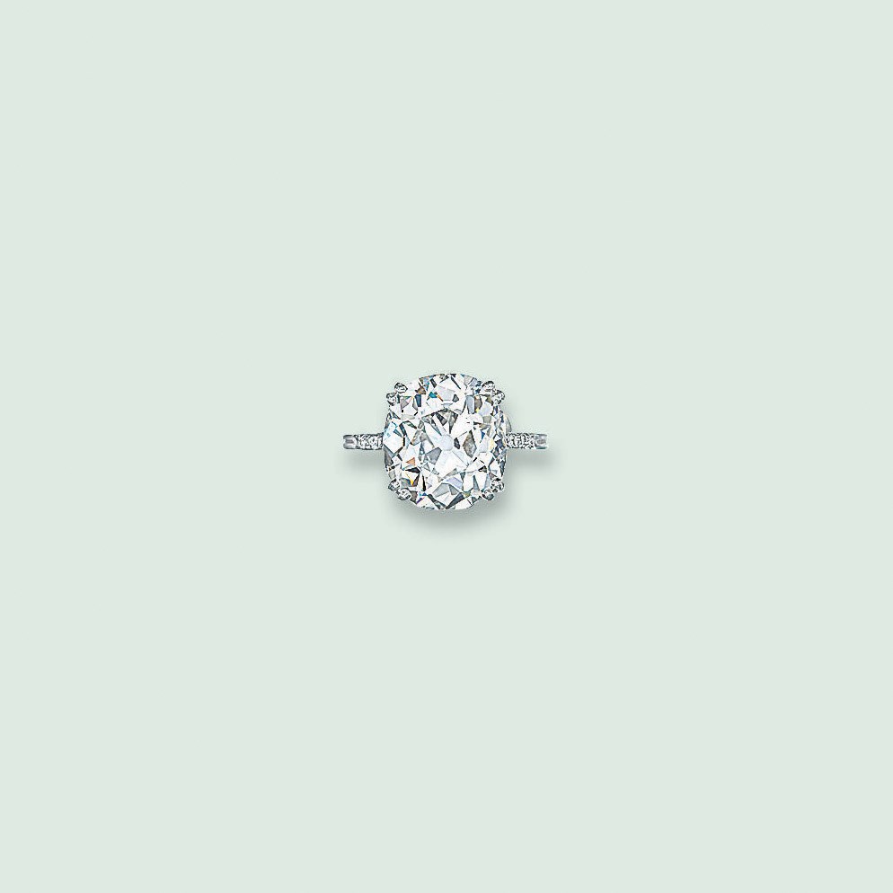 A FINE EARLY 20TH CENTURY DIAMOND SINGLE-STONE RING