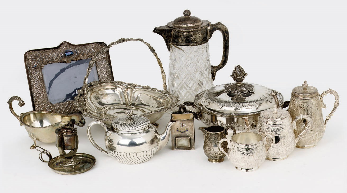 An assorted lot of German and English silver and silver-plated objects