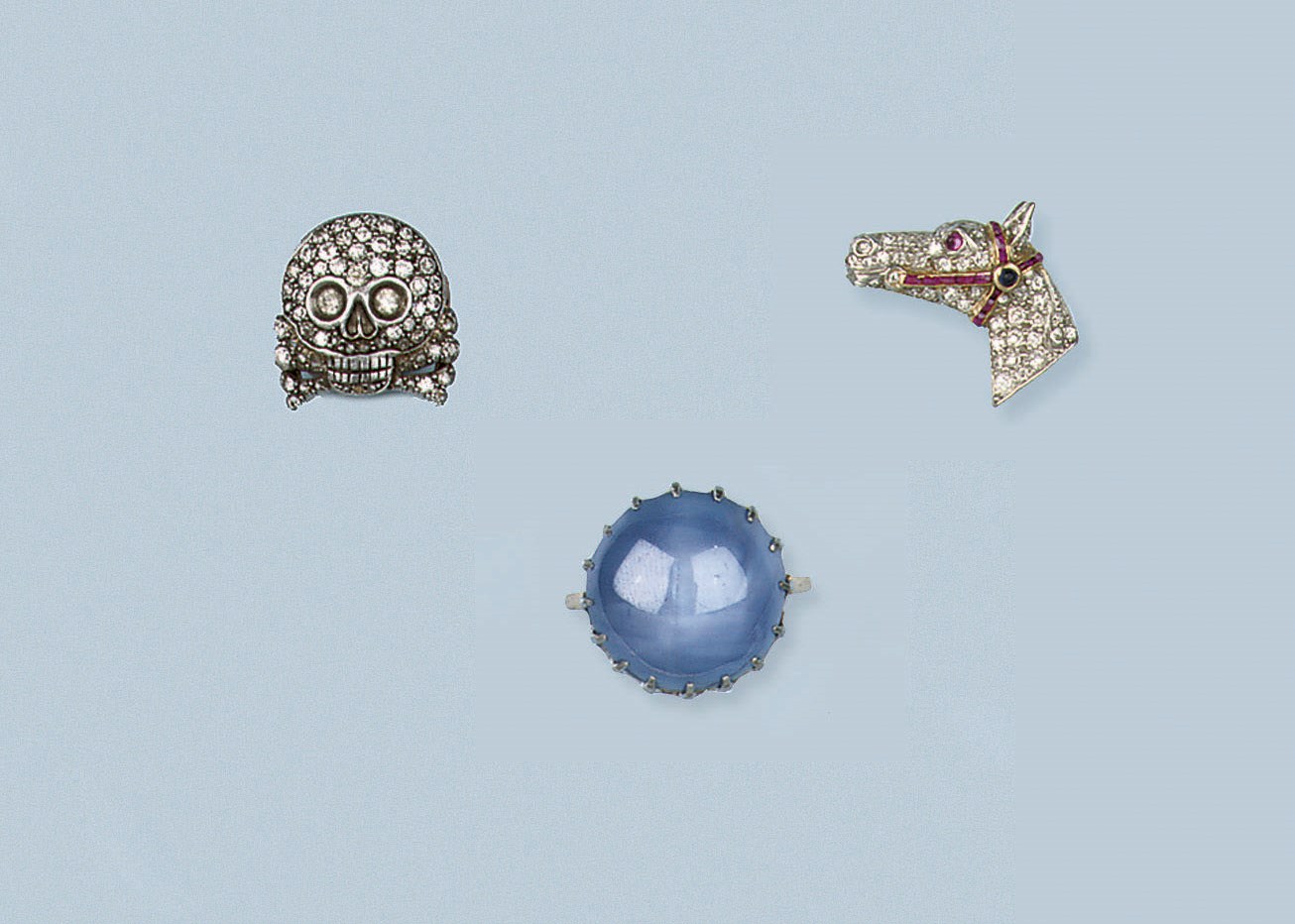 A COLLECTION OF JEWELLERY