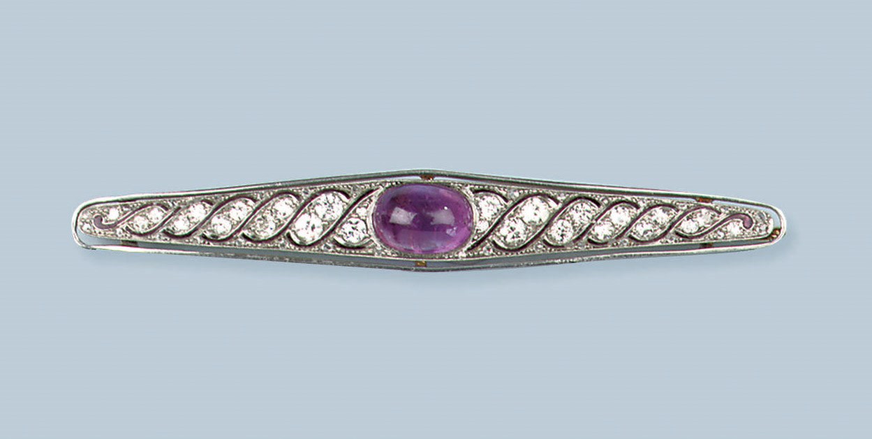 A PINK SAPPHIRE AND DIAMOND BAR BROOCH