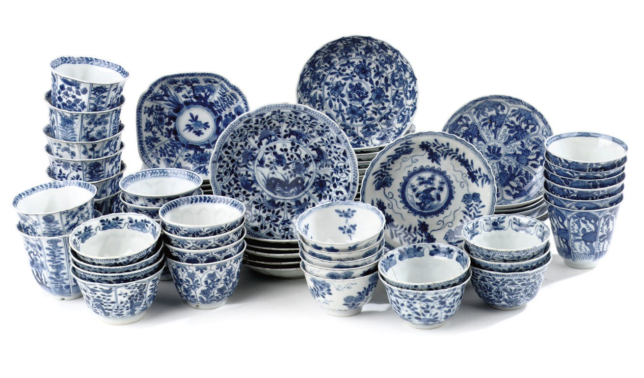 An assorted lot of Chinese blue and white cups and saucers