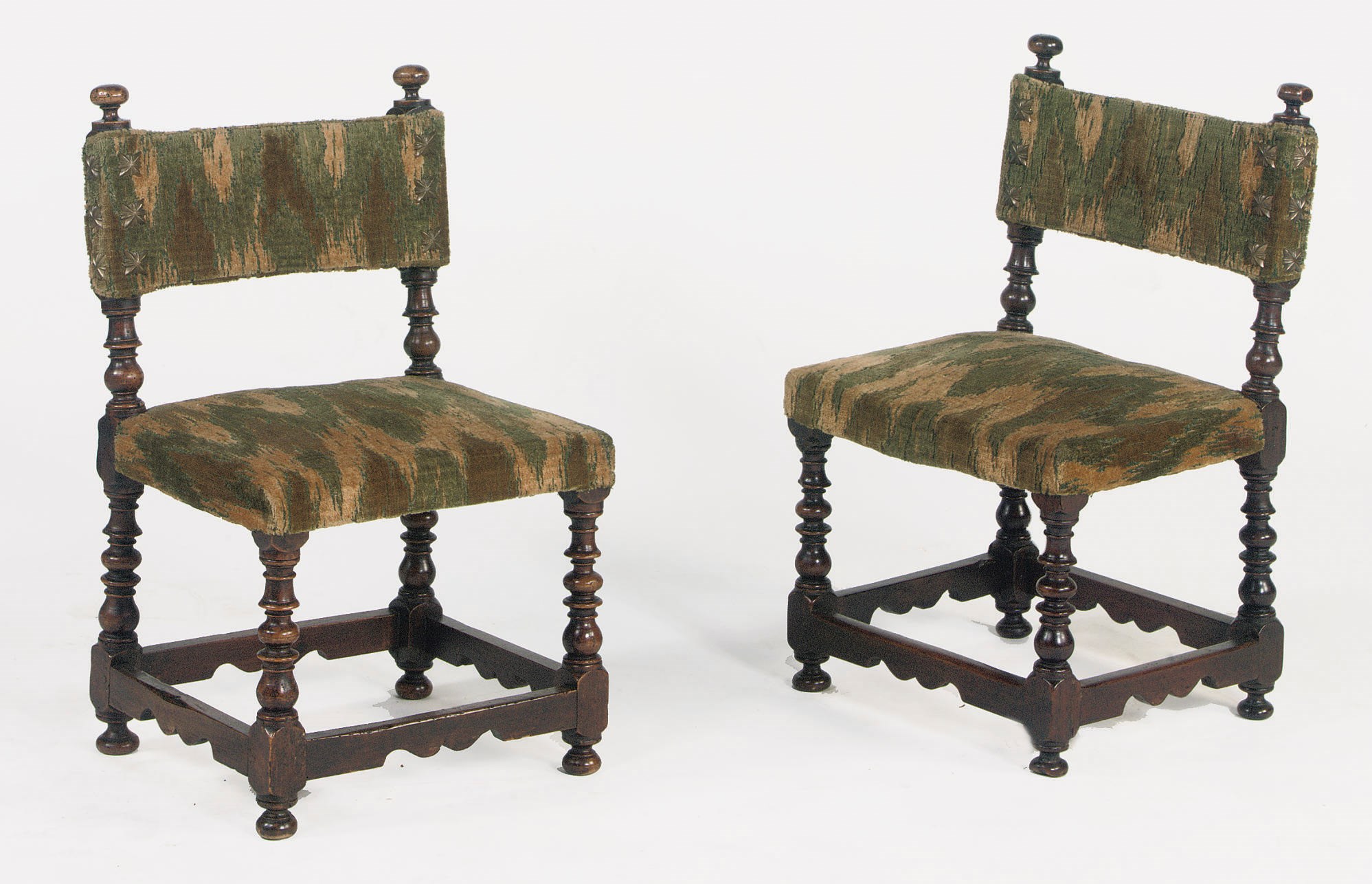 A PAIR OF DUTCH WALNUT SMALL CHAIRS