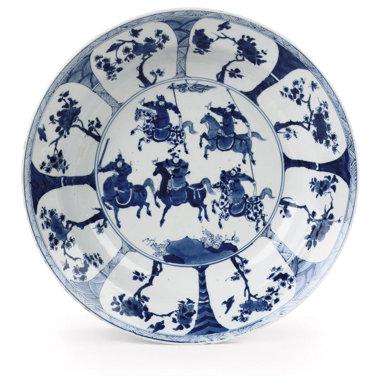 A Chinese blue and white deep dish