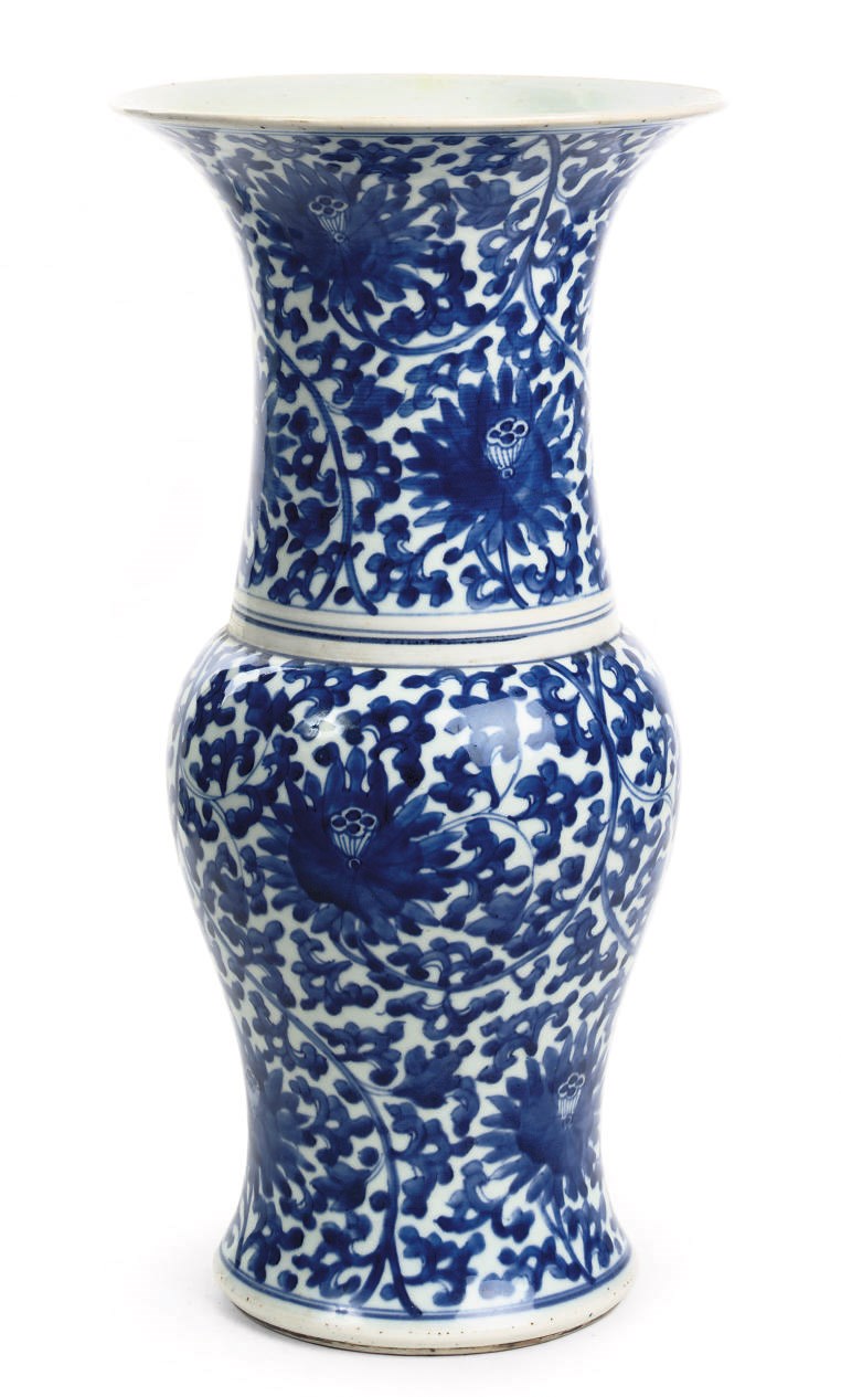 A Chinese blue and white Yanyan vase