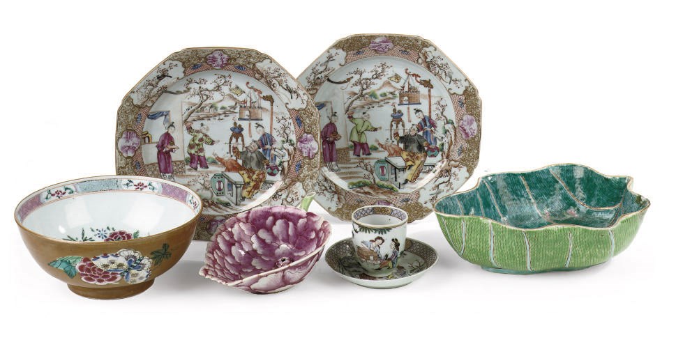 A collection of Chinese famille rose objects