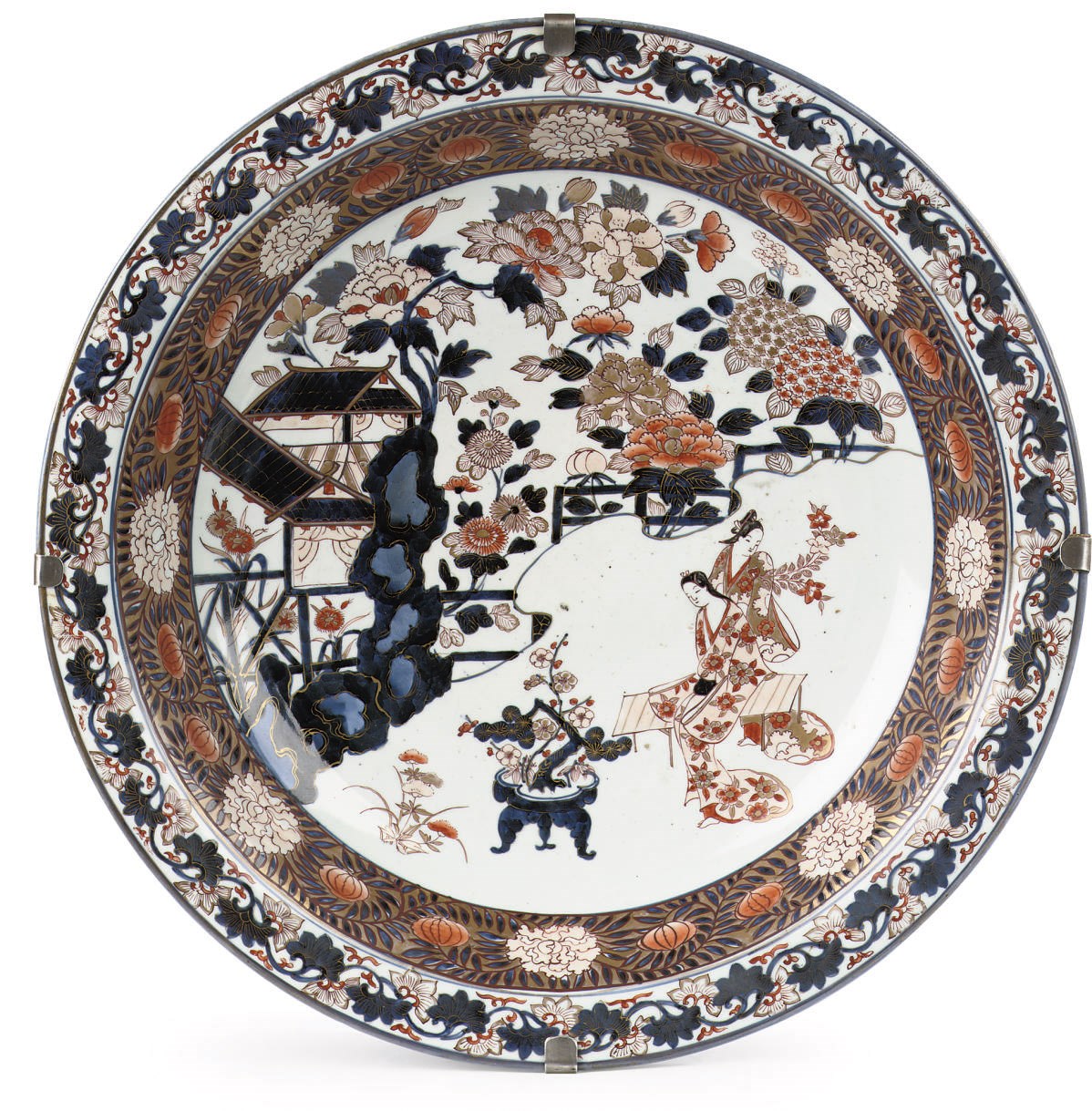 A large Japanese Imari charger
