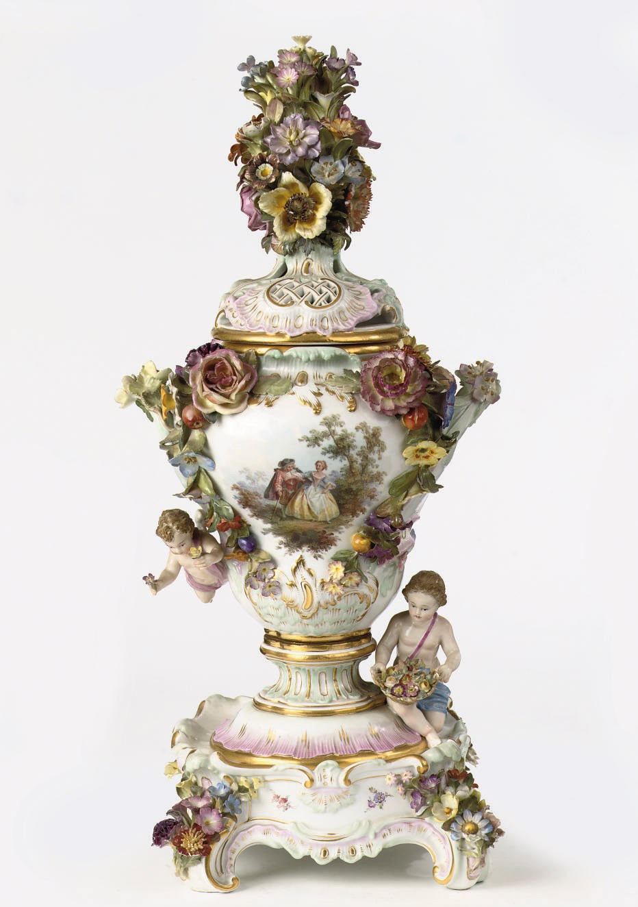 A MEISSEN PORCELAIN FLOWER-ENCRUSTED POT-POURRI VASE, COVER AND STAND