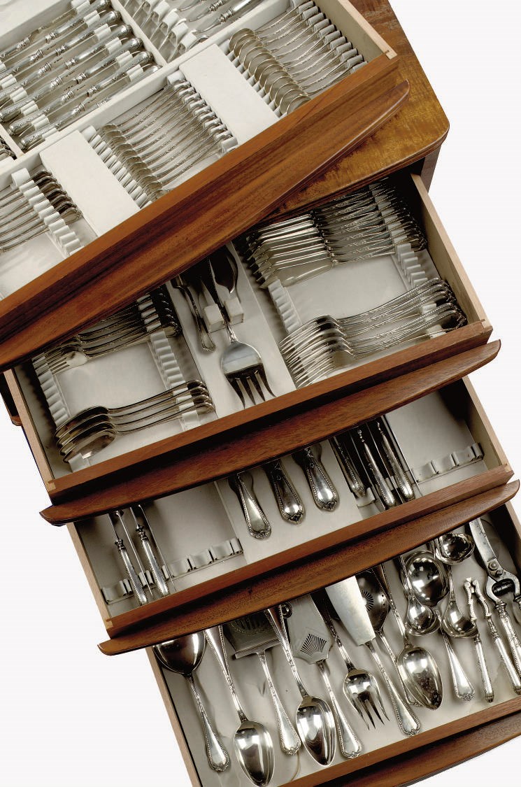 A Dutch silver flatware service in fitted wooden case