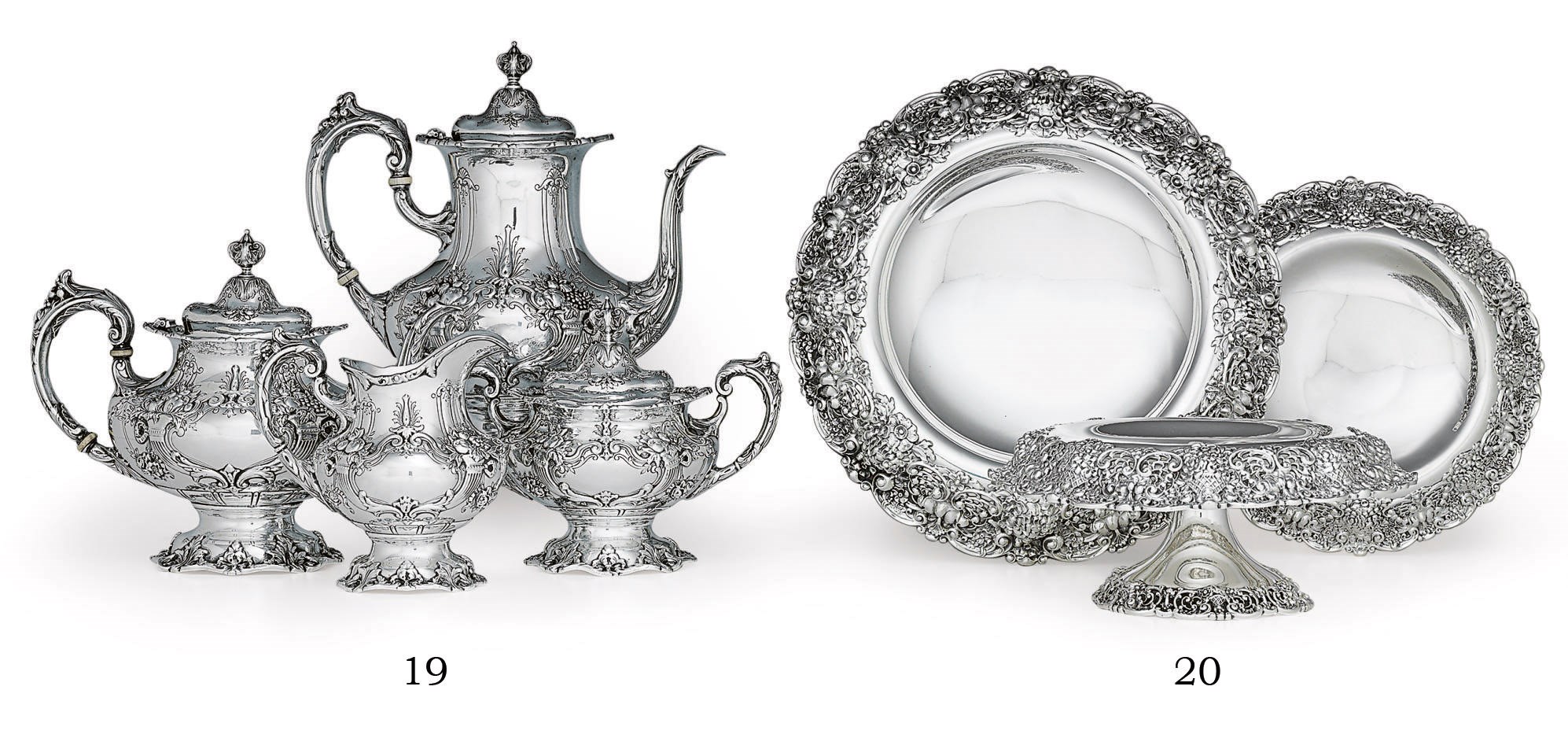 A SILVER THREE-PIECE DESSERT GARNITURE