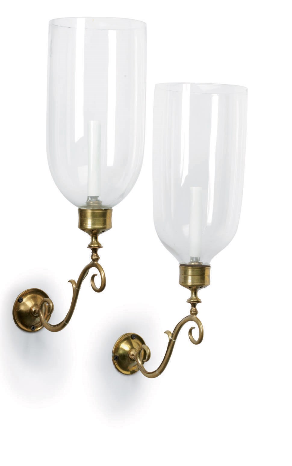 A PAIR OF GEORGIAN STYLE BRASS SINGLE-LIGHT WALL SCONCES