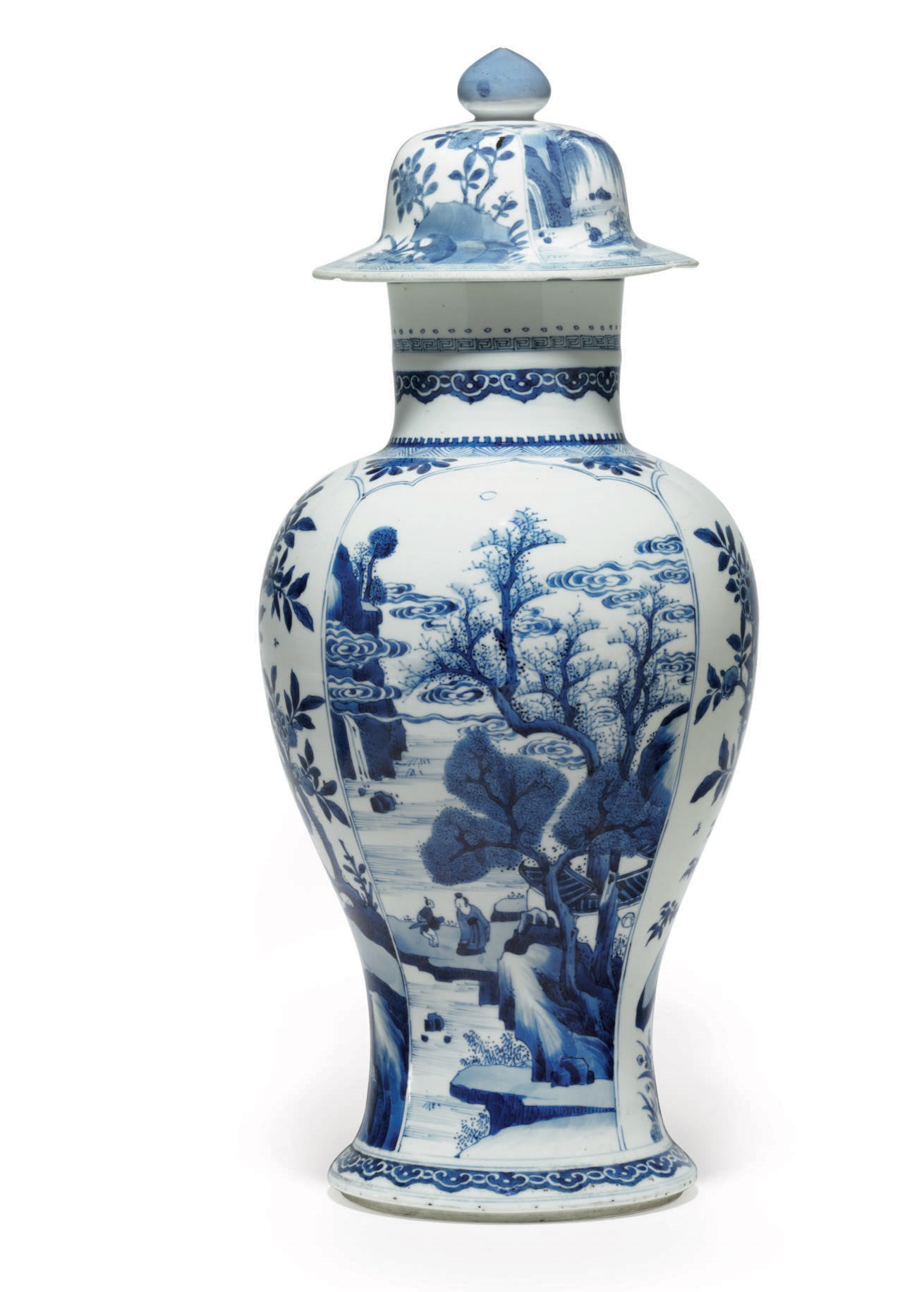 A LARGE BLUE AND WHITE BALUSTER VASE AND COVER