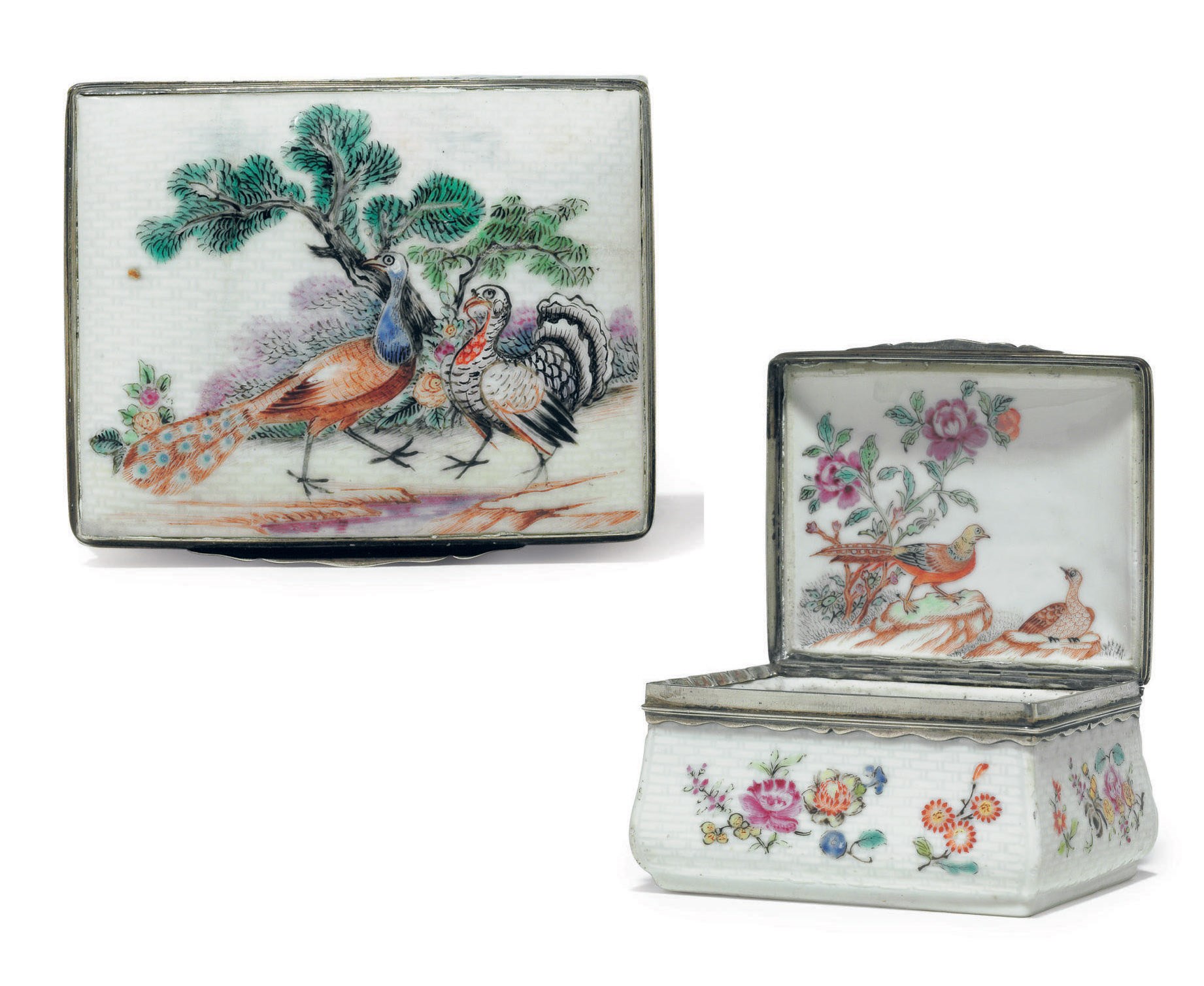 A SILVER-MOUNTED MEISSEN STYLE ORNITHOLOGICAL SNUFF BOX AND COVER