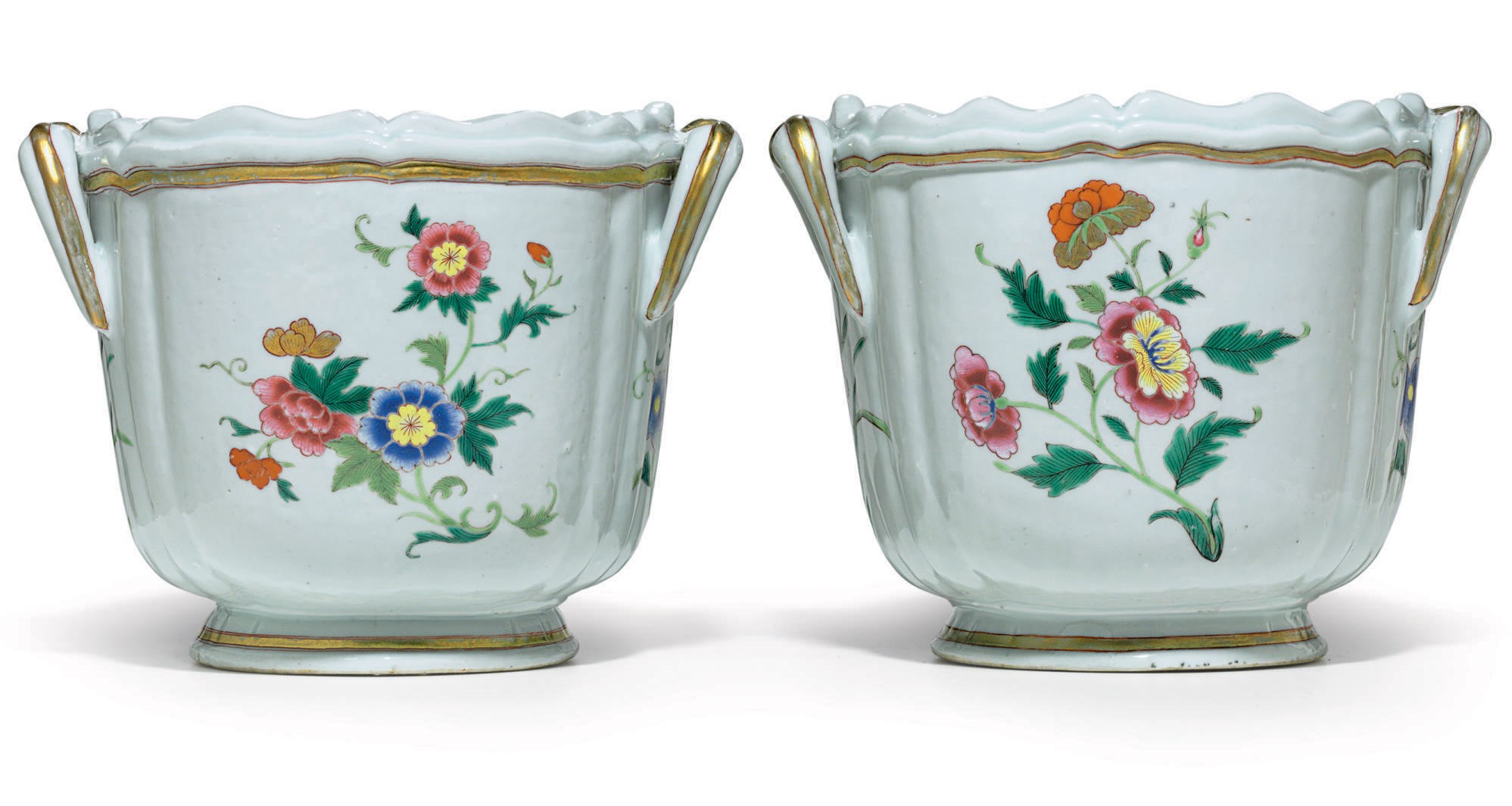 A PAIR OF FAMILLE ROSE WINE COOLERS
