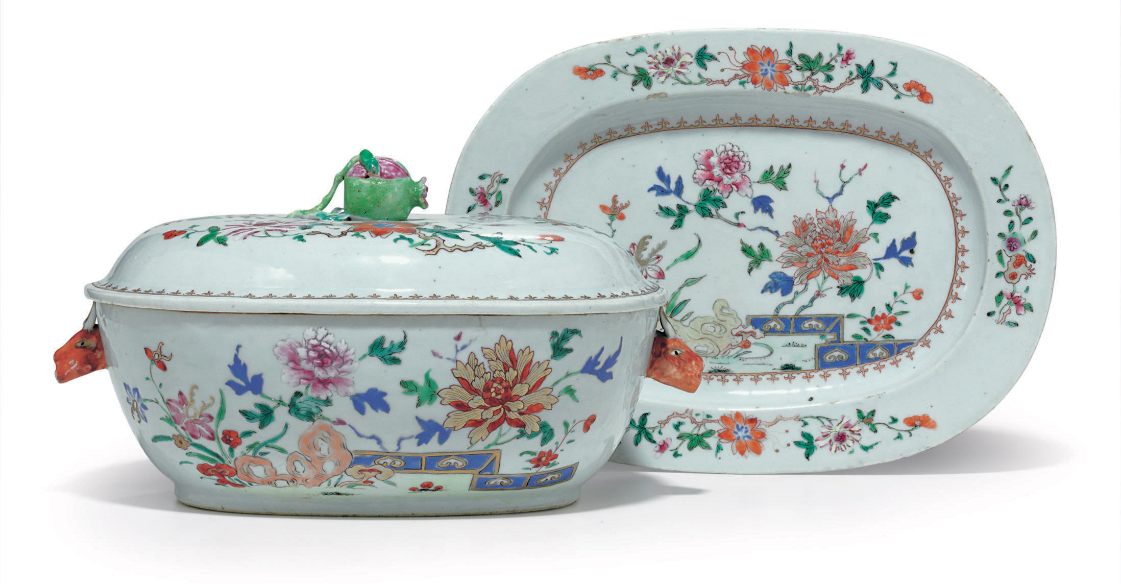 A FAMILLE ROSE SOUP TUREEN, COVER AND STAND