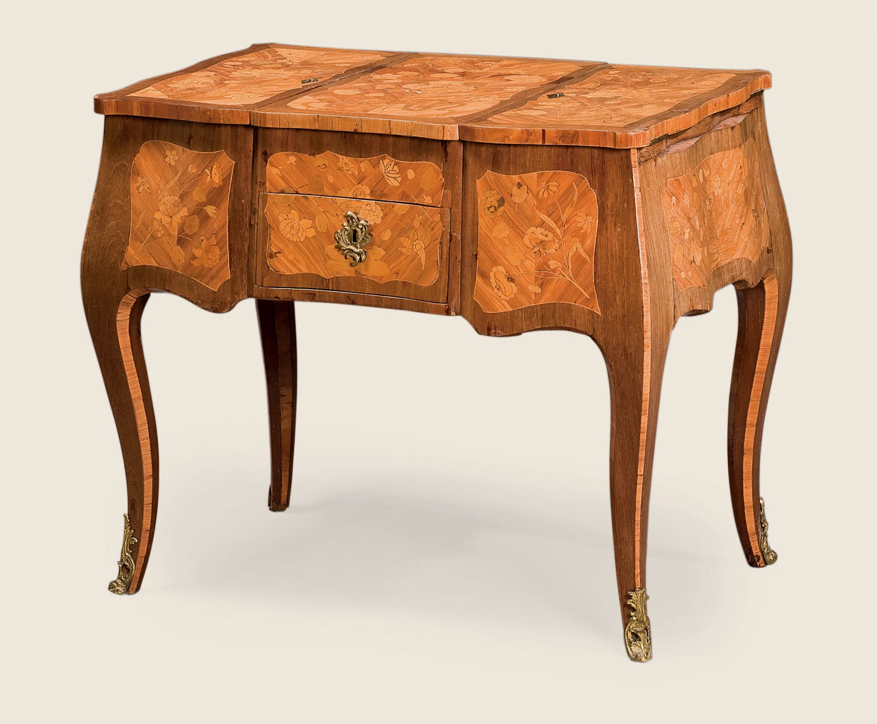 COIFFEUSE D'EPOQUE LOUIS XV