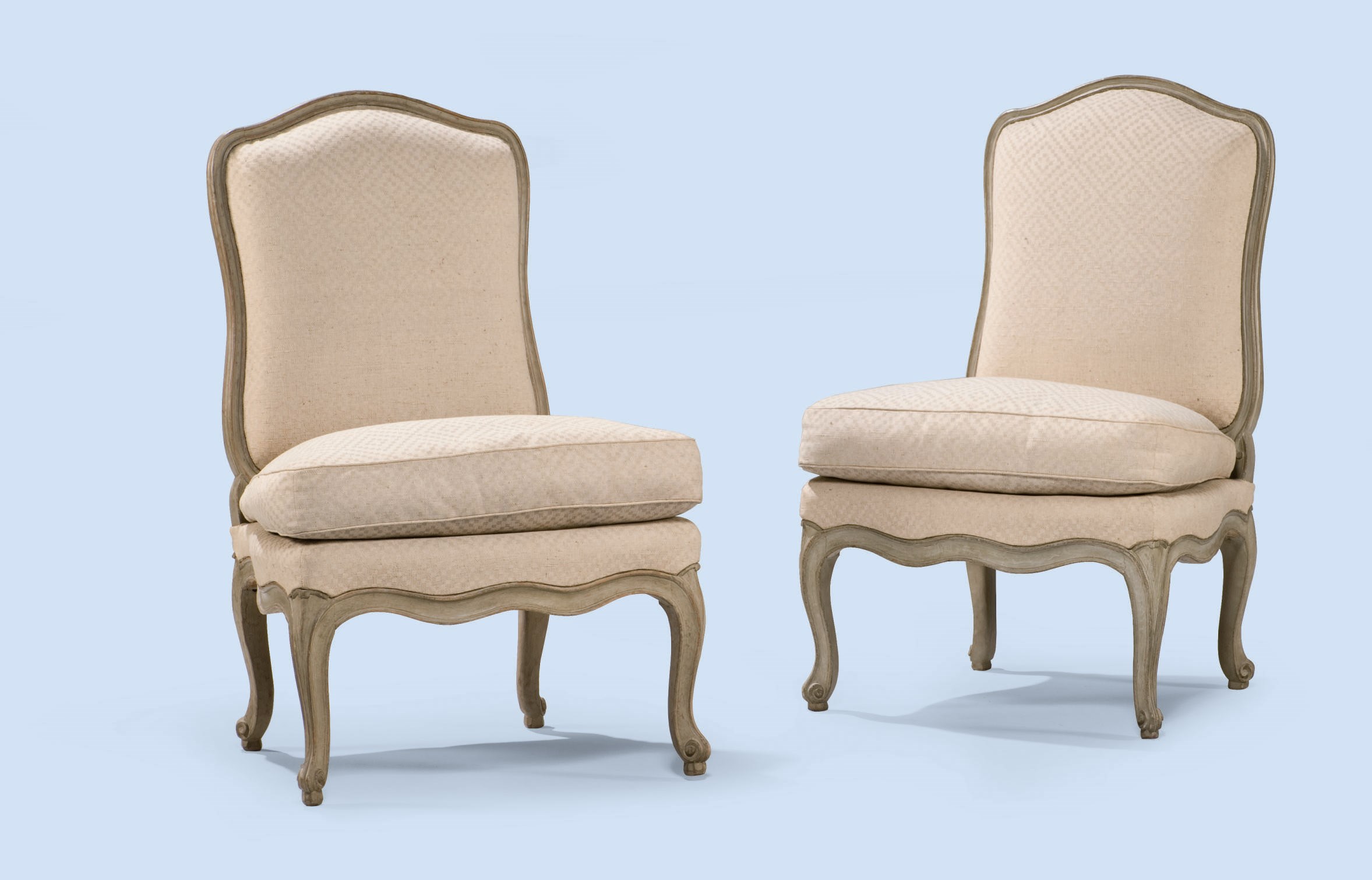 PAIRE DE CHAUFFEUSES D'EPOQUE LOUIS XV