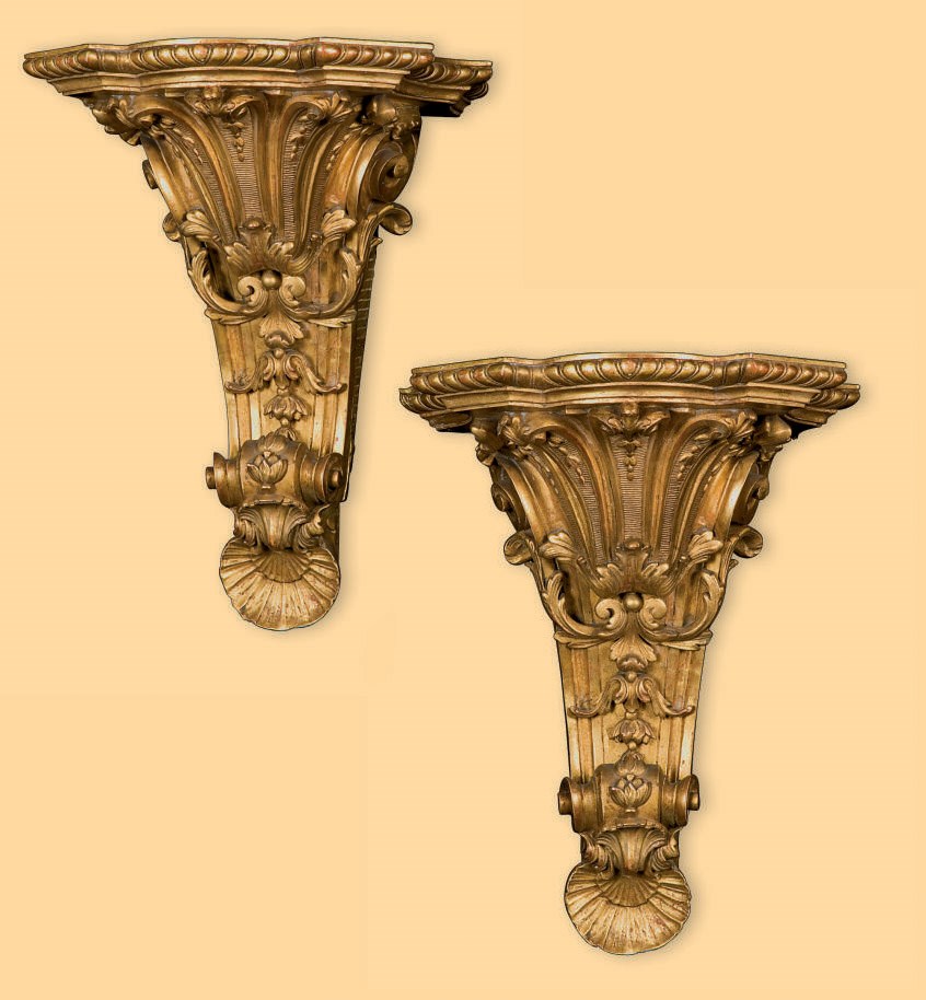 PAIRE DE CONSOLES D'APPLIQUE DE STYLE REGENCE