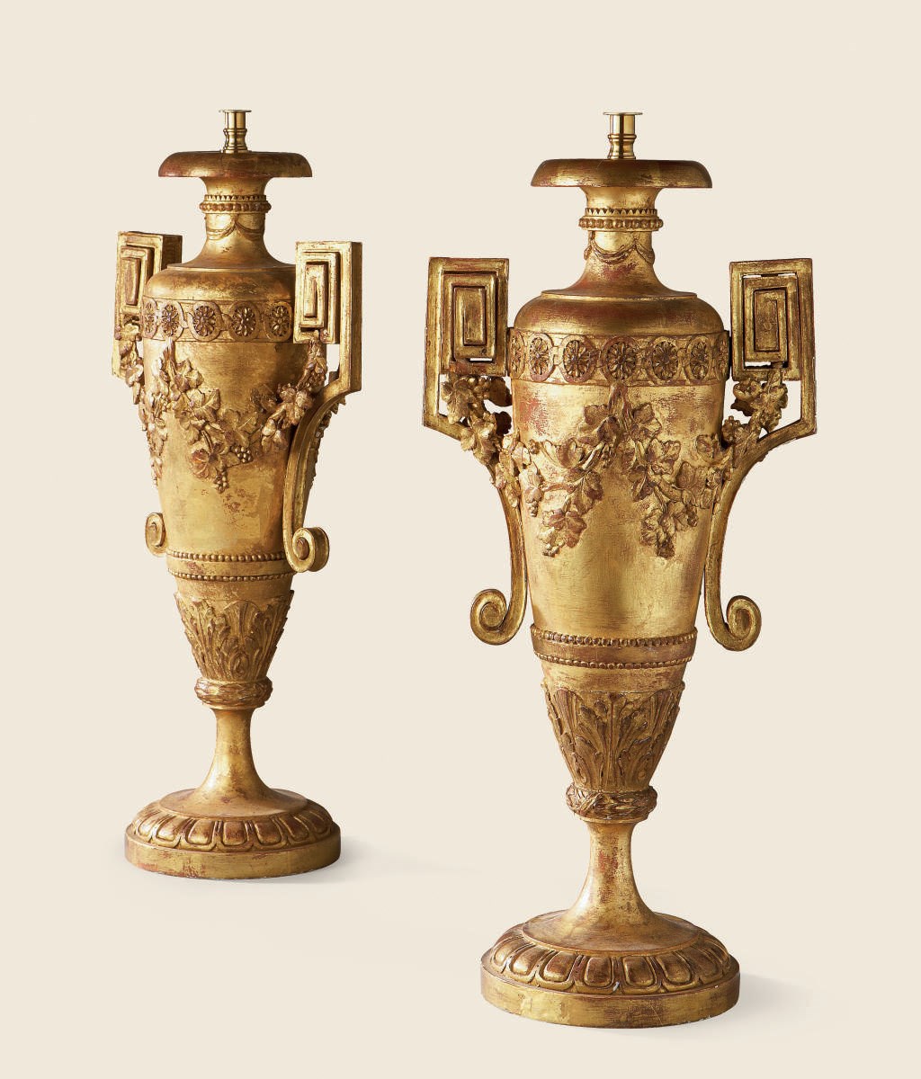 PAIRE DE VASES DE STYLE LOUIS XVI