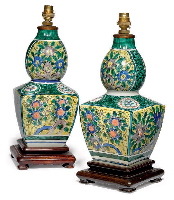 A PAIR OF JAPANESE KUTANI DOUBLE GOURD LAMPED VASES