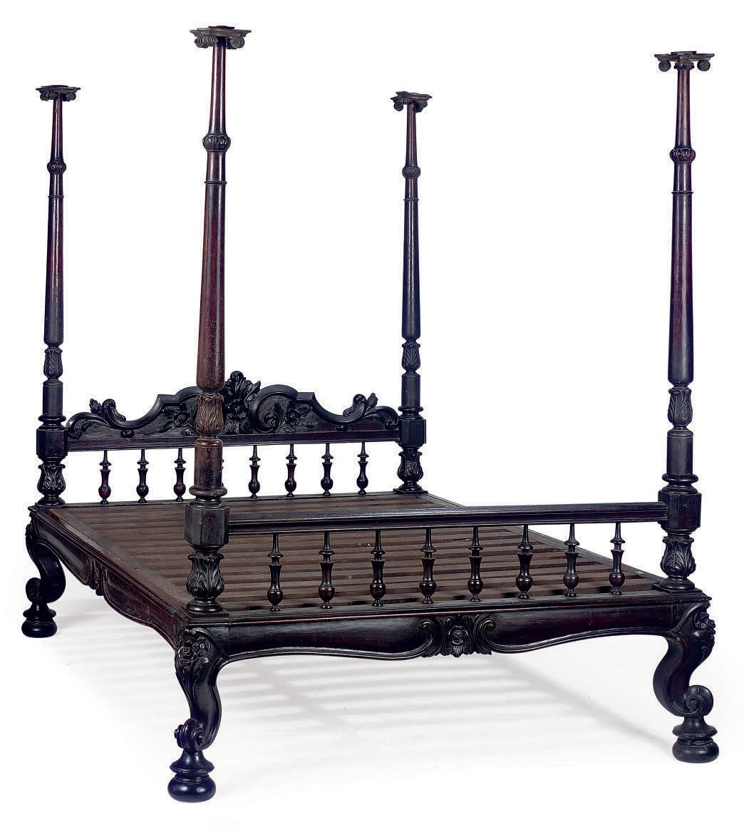 A COLONIAL CARVED STAINED HARDWOOD TESTER BED
