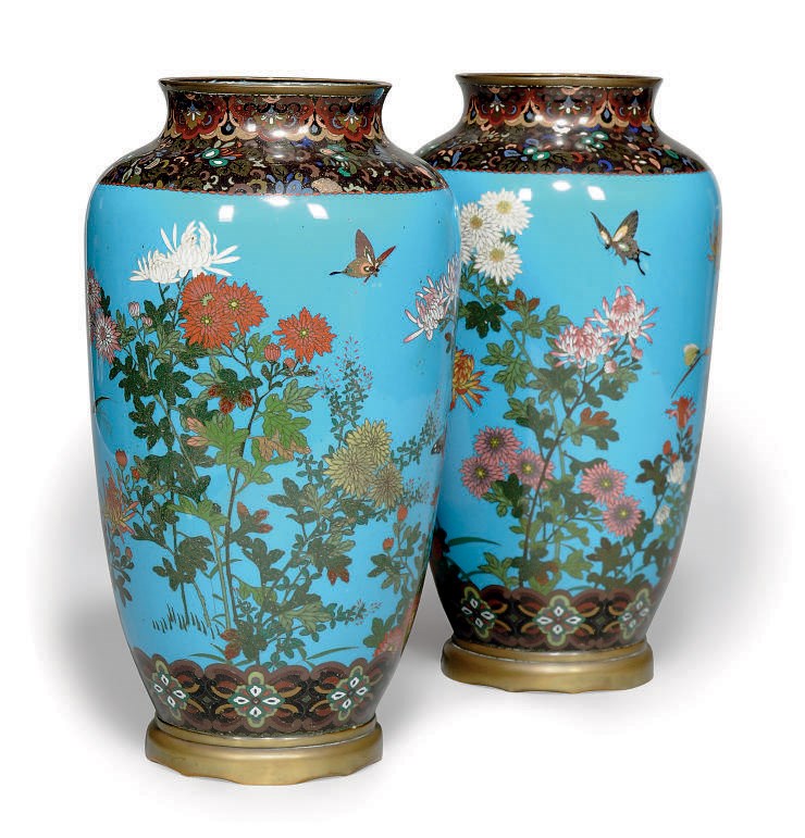 A PAIR OF JAPANESE CLOISONNÉ ENAMEL VASES