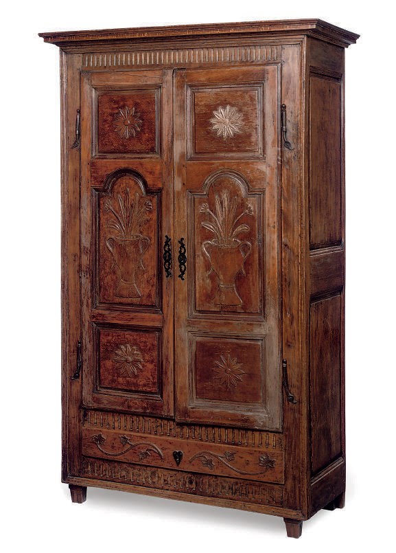 A FRENCH CARVED BEECH ARMOIRE