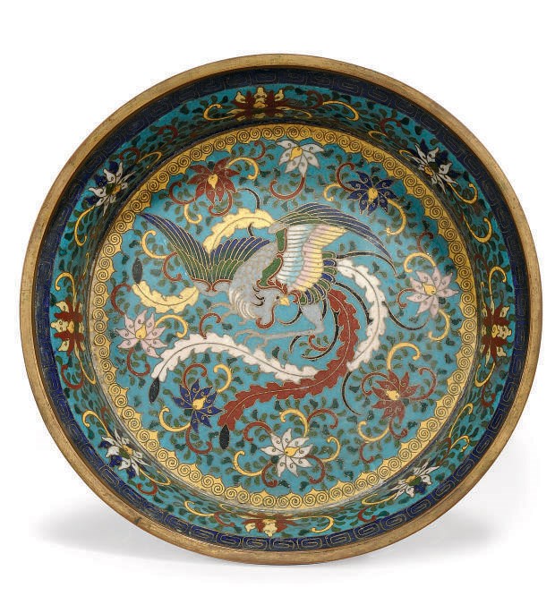A LARGE CHINESE CLOISONNÉ ENAMEL BOWL