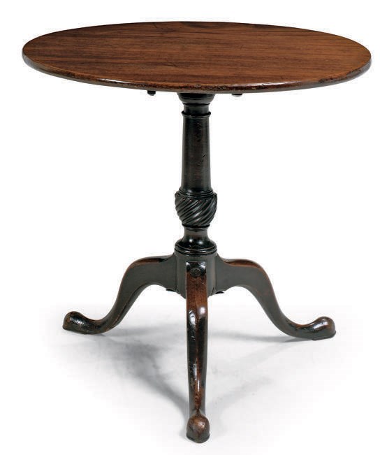 A GEORGE III MAHOGANY TRIPOD SUPPER TABLE