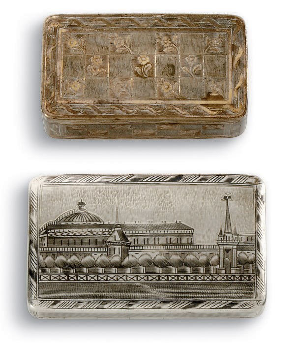 A CONTINENTAL SILVER-GILT SNUFF BOX IN THE FRENCH STYLE