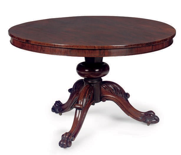 AN EARLY VICTORIAN ROSEWOOD BREAKFAST TABLE