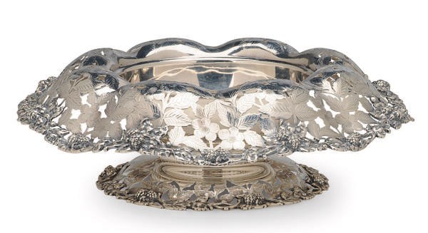 A CONTINENTAL SILVER CENTER BOWL WITH RETICULATED RIM,