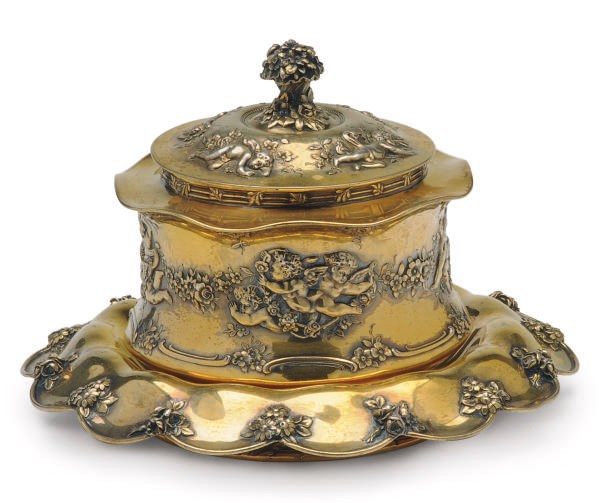 AN AMERICAN SILVER GILT COVERED BOWL AND STAND,