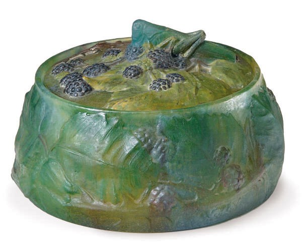 A FRENCH PATE-DE-VERRE BOX AND COVER MOLDED WITH BERRIES AND A GRASSHOPPER FINIAL,
