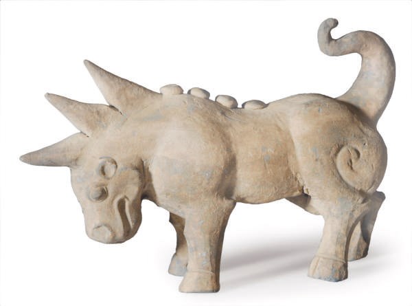 A CHINESE GREY POTTERY MODEL OF A TRICORN,