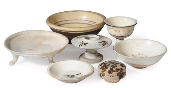 FIVE CHINESE CIZHOU-TYPE PAINTED VESSELS,