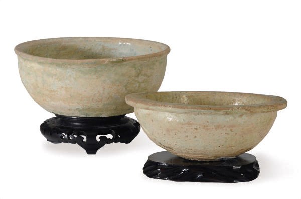 TWO CHINESE GREEN-GLAZED POTTERY BOWLS