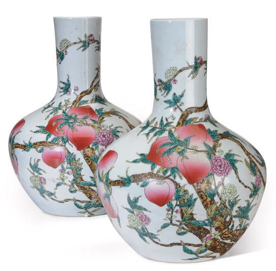 A PAIR OF LARGE CHINESE VASES DECORATED WITH PEACH BRANCHES
