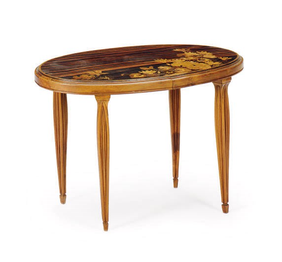 A FRENCH CALAMANDER AND MARQUETRY LOW SIDE TABLE,