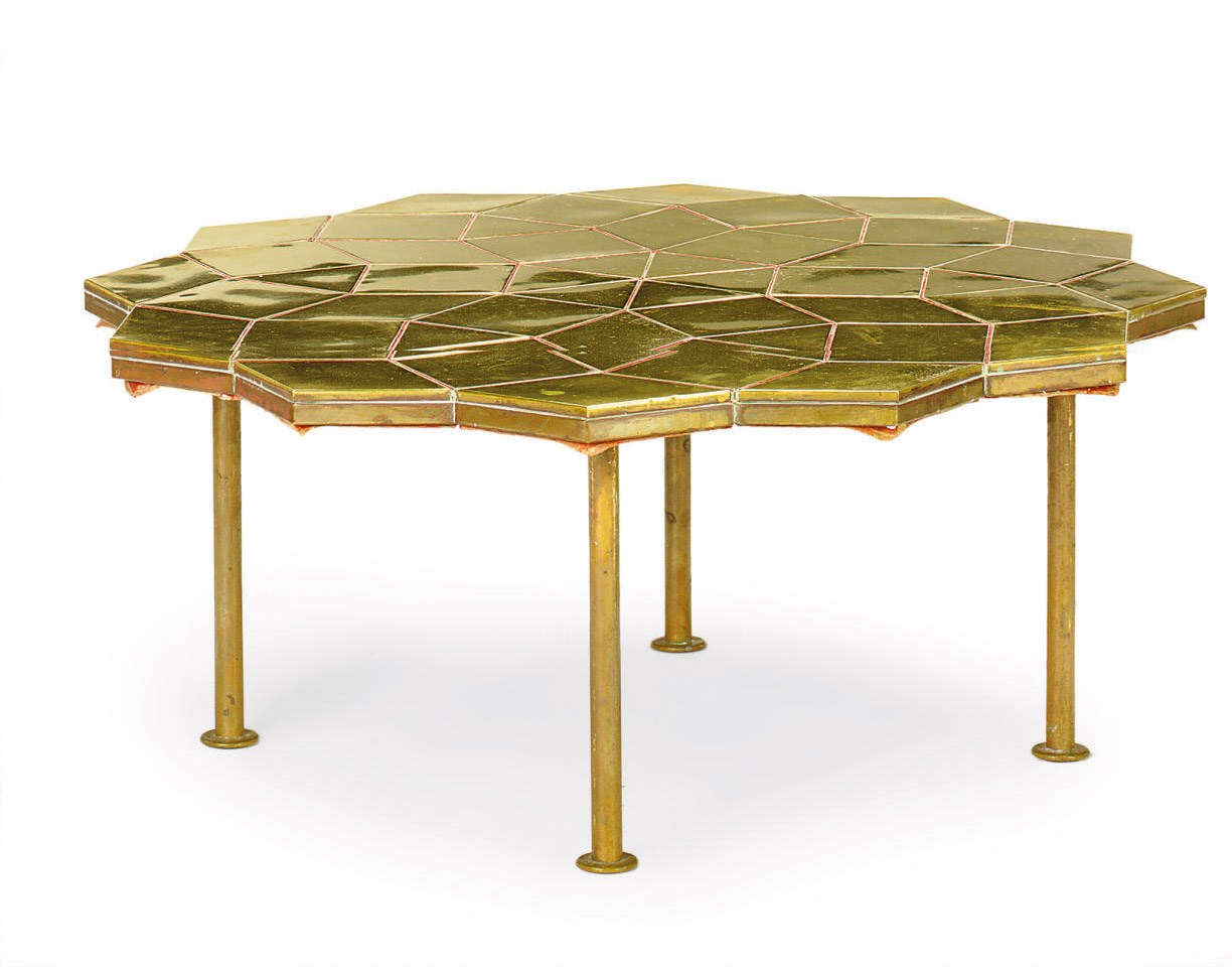 A GILT-BRONZE AND BRASS COFFEE TABLE,